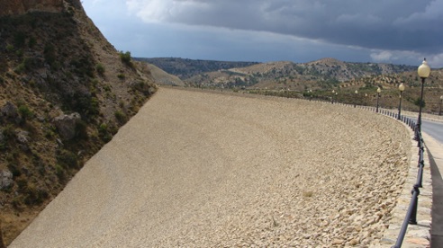 Castril Dam (Lake Negratin)